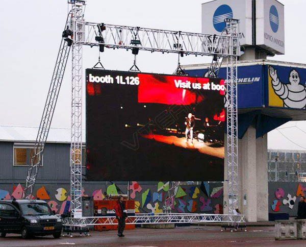 威特姆 舞台租赁LED显示屏吊装方式图